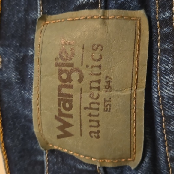Wrangler Jeans - Picture 2 of 4